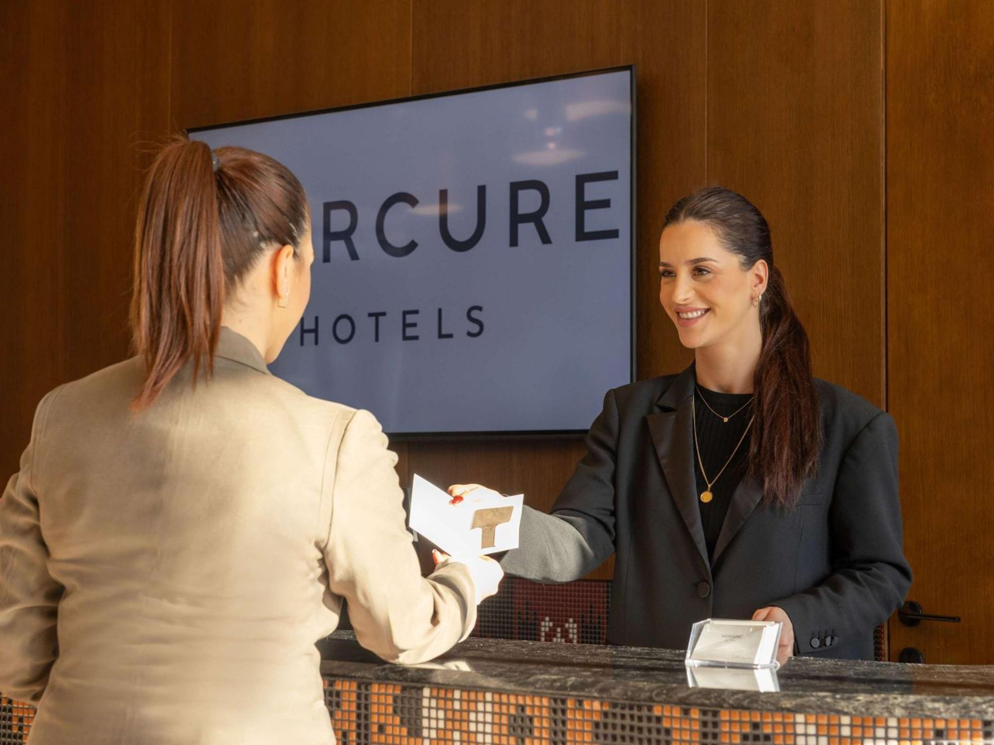 Mercure Prishtina City Prisztina Zewnętrze zdjęcie