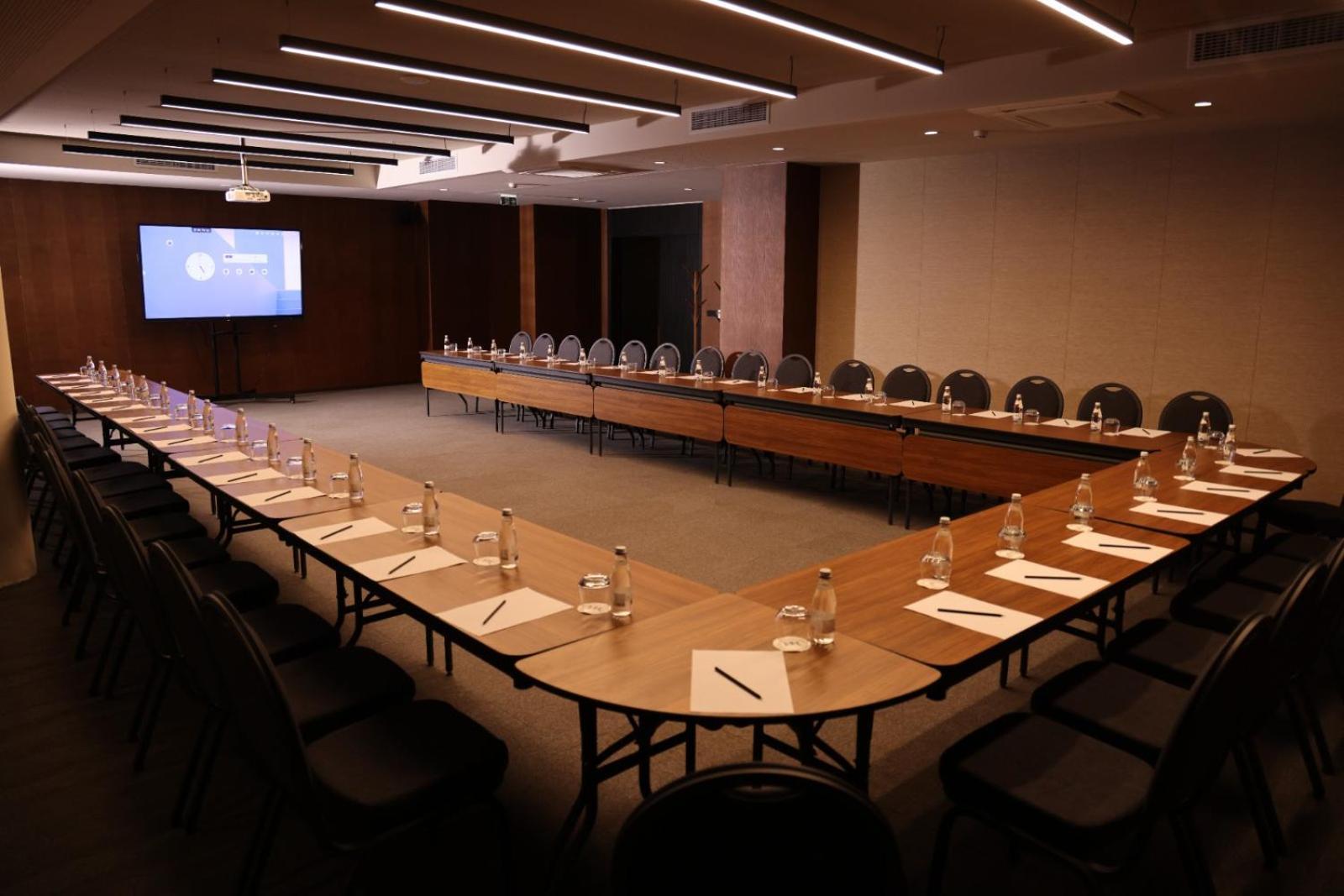 Mercure Prishtina City Prisztina Zewnętrze zdjęcie